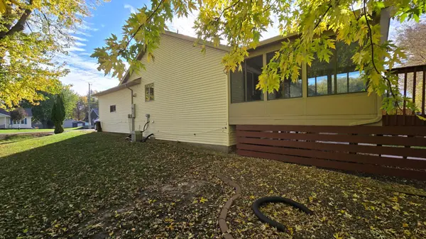 1606 17th ST SW, Austin, MN 55912
