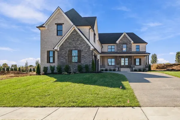 424 Bell Lake Rd, Gallatin, TN 37066