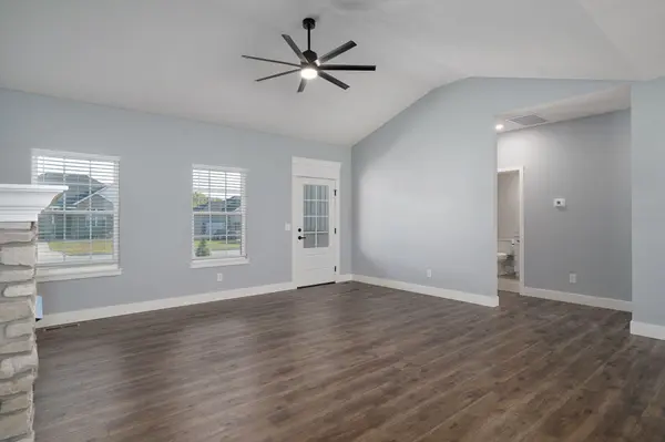 553 Delaware CT, Rogersville, MO 65742