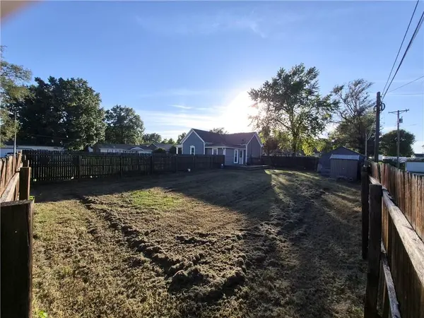 401 E 3rd ST, Norborne, MO 64668