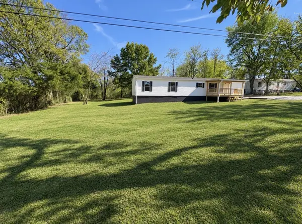 215 Flat Rock Rd, Lebanon, TN 37090