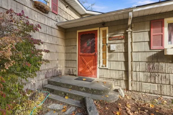 323 N 4th St, Cheney, WA 99004