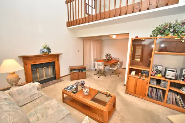 9378 Bradford LN, Orland Park, IL 60462