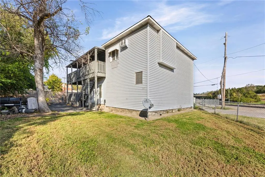 S. Mill ST #2440, Kansas City, KS 66103