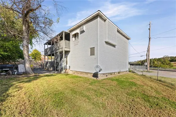 S. Mill ST #2440, Kansas City, KS 66103