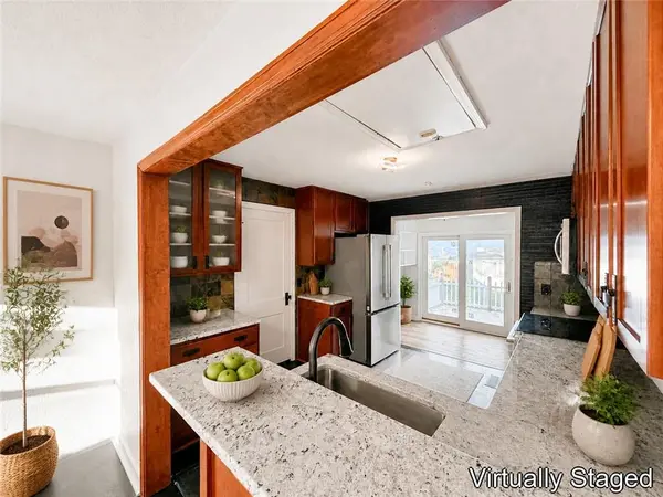 7523 Marty ST, Overland Park, KS 66204