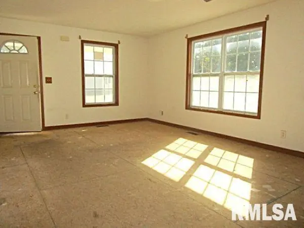 115 S CEDAR ST, Toluca, IL 61369