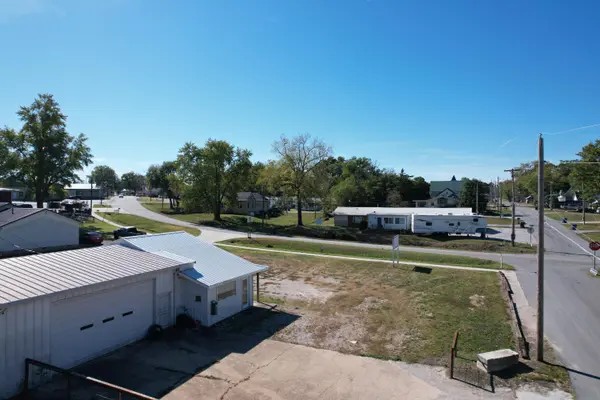 302 N Business 60, Mansfield, MO 65704