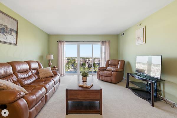 7061 W Touhy AVE #710, Niles, IL 60714