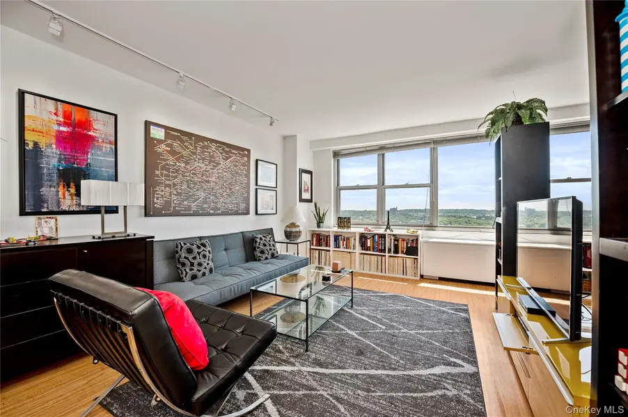 70-25 Yellowstone BLVD #22P, Forest Hills, NY 11375