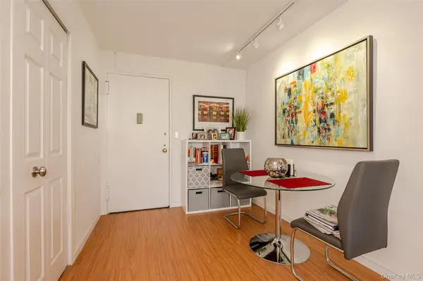 70-25 Yellowstone BLVD #22P, Forest Hills, NY 11375