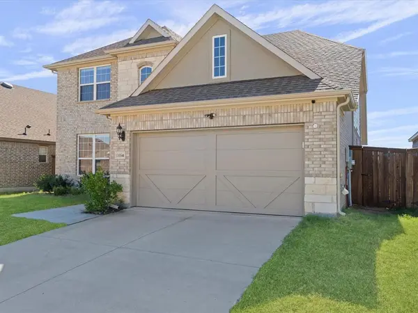 11416 Silver Queen Drive, Aubrey, TX 76227