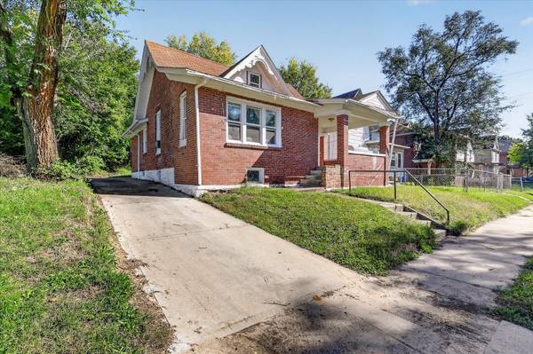 918 S 3rd ST, Rockford, IL 61104