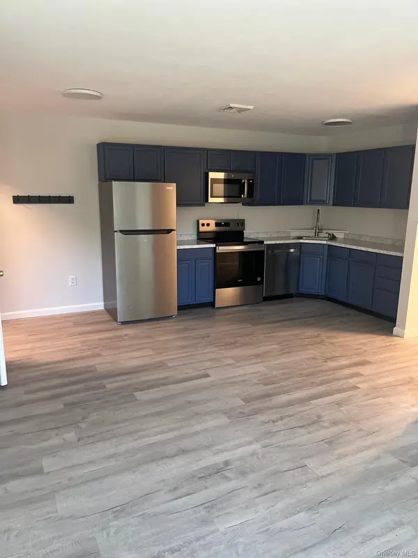 33 Basin RD, Kingston, NY 12401