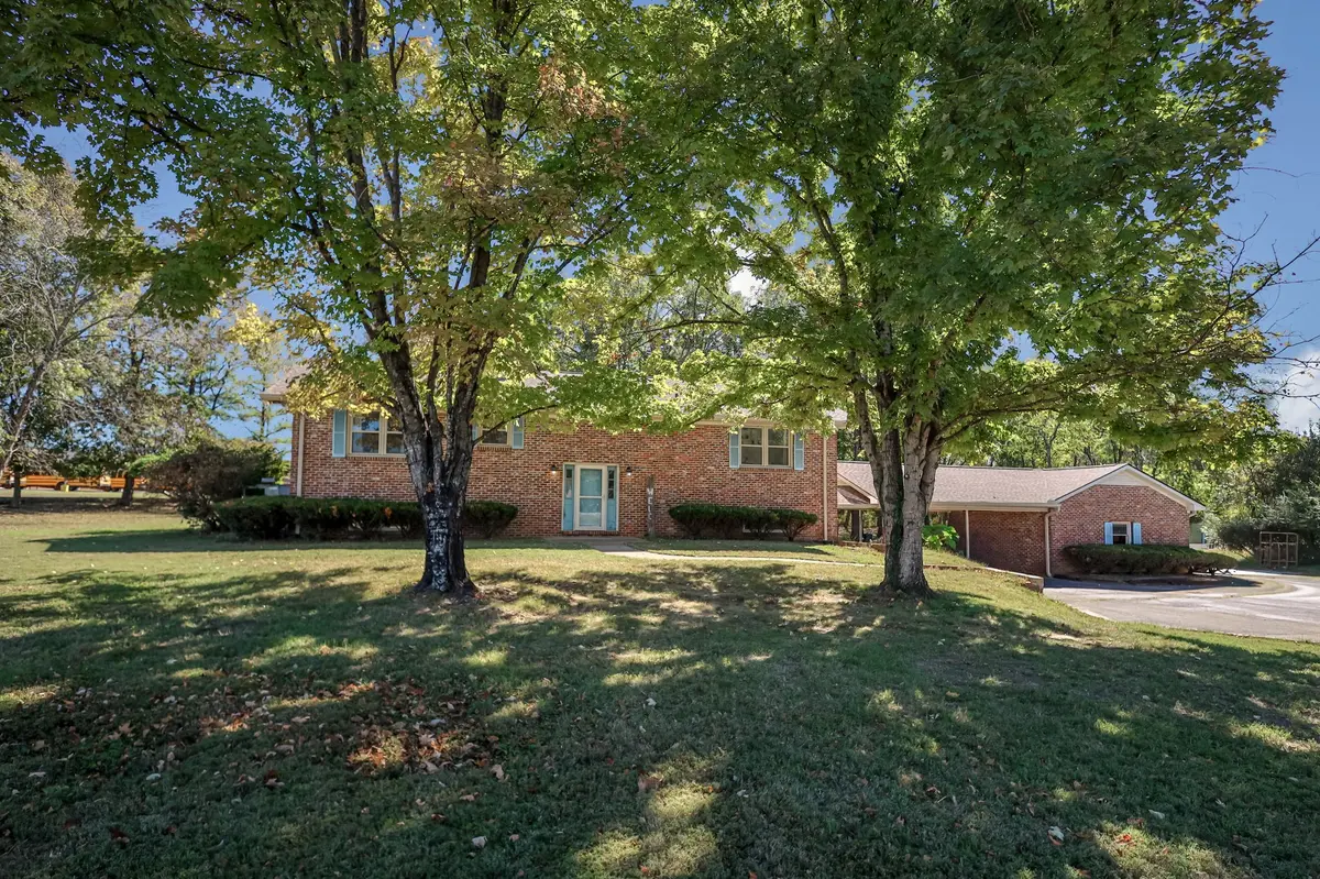 1570 Railroad Ave, Shelbyville, TN 37160