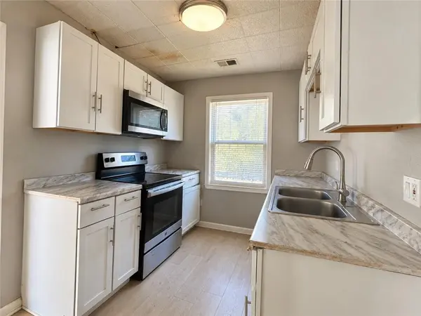 3118 Spruce AVE, Kansas City, MO 64128