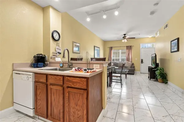 4600 YELLOWGOLD RD W #105, Kissimmee, FL 34746