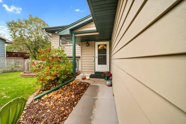 12848 Belle Aire DR, Champlin, MN 55316