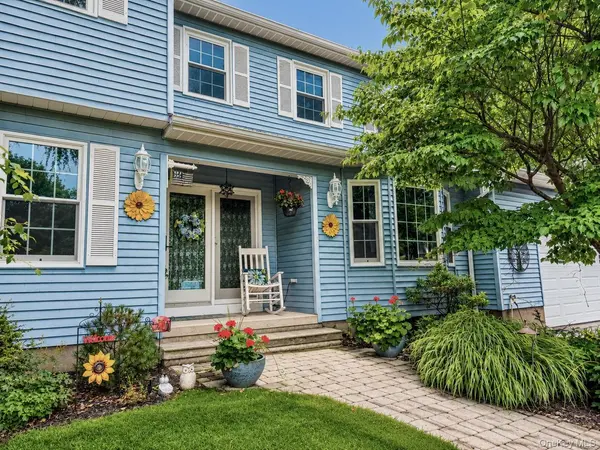 60 Clark AVE, Cornwall On Hudson, NY 12520