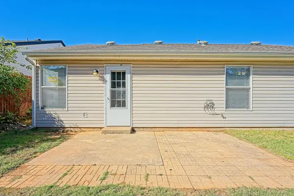 2421 Hunting Horse TRL, Norman, OK 73071