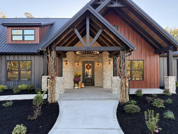 2455 Hwy 438, Centerville, TN 37033