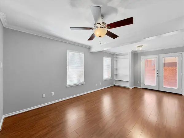 2408 Enfield RD #103, Austin, TX 78703