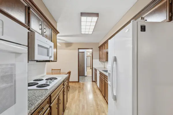 8310 E Brentmoor Lane, Wichita, KS 67206