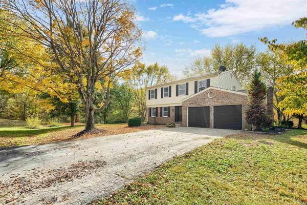 6207 Woodcliff CT, Kokomo, IN 46901