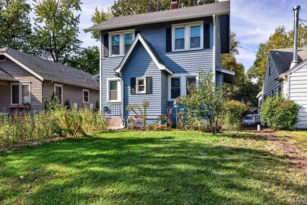 135 SW Broadmoor AVE, Topeka, KS 66606