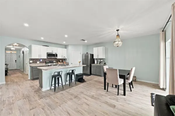 5213 11TH ST E, Bradenton, FL 34203