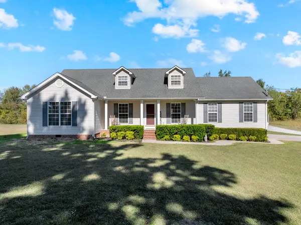 1144 Bell Buckle Wartrace Rd, Wartrace, TN 37183