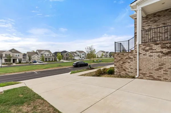 591 Snap Dragon Ln, Hendersonville, TN 37075