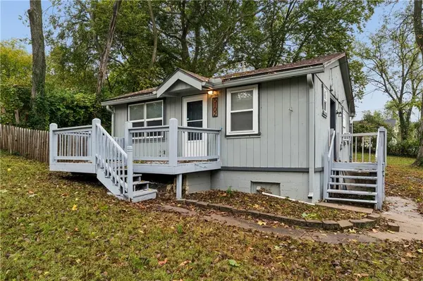 5102 47th TER, Kansas City, MO 64117