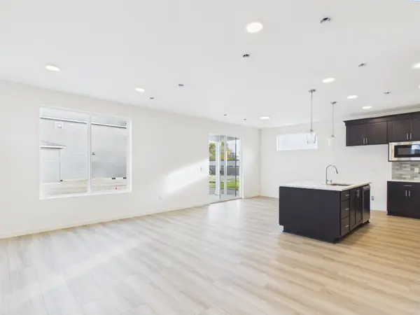 1410 Jenna, Benton City, WA 99320