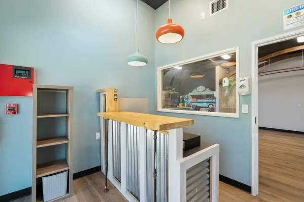 6111 N FM 620 RNCH, Austin, TX 78732