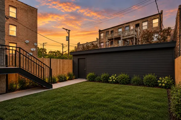 4717 S Ingleside AVE, Chicago, IL 60615