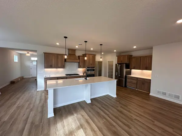 20102 Glanville WAY, Lakeville, MN 55044