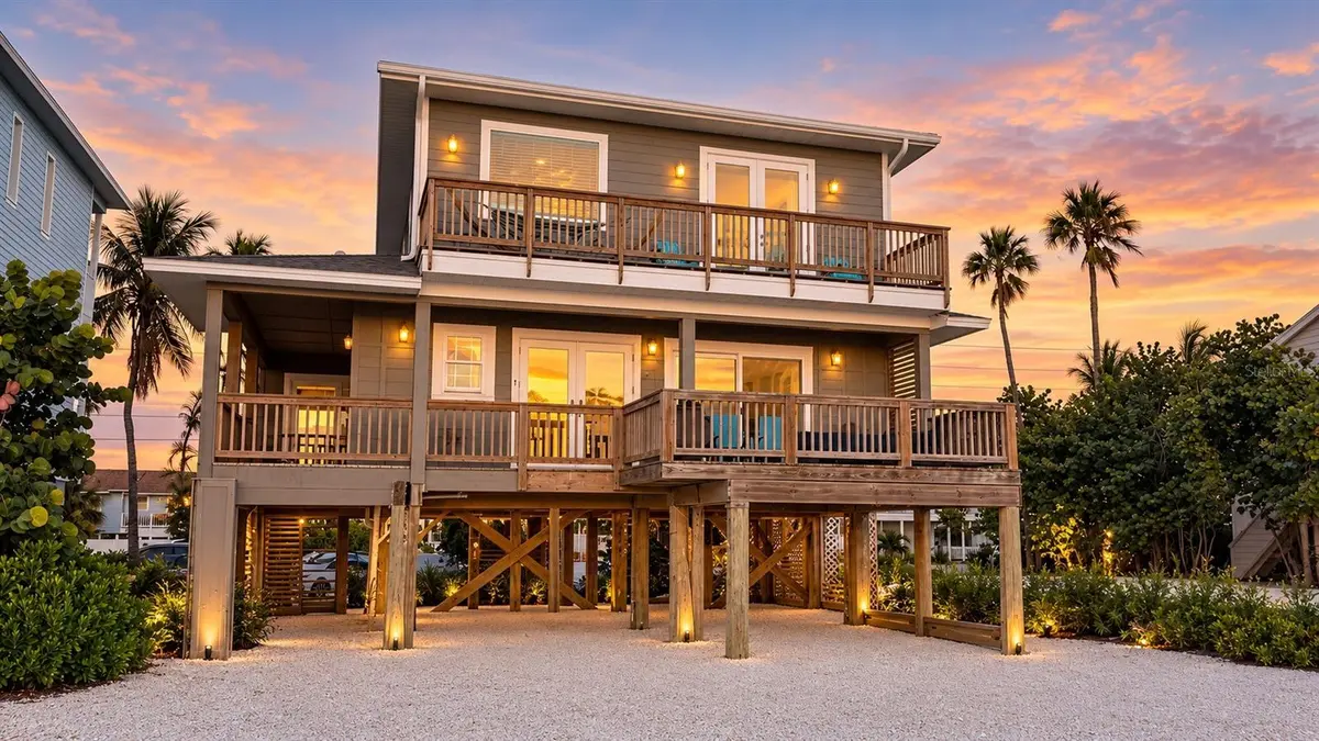 8300 W GULF BLVD, Treasure Island, FL 33706