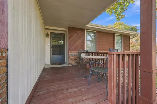 2600 SW Morningside DR, Blue Springs, MO 64015