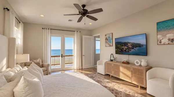 8300 W GULF BLVD, Treasure Island, FL 33706