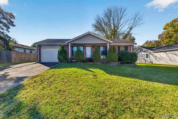 11502 Terry AVE, Maryland Heights, MO 63043
