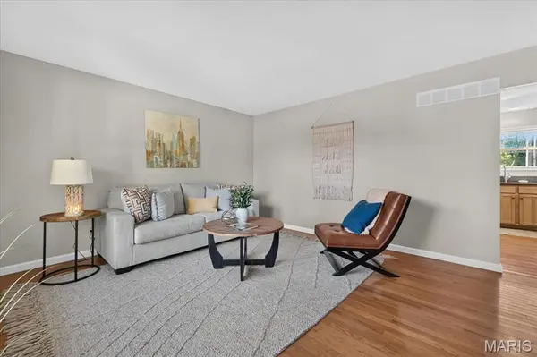 11502 Terry AVE, Maryland Heights, MO 63043