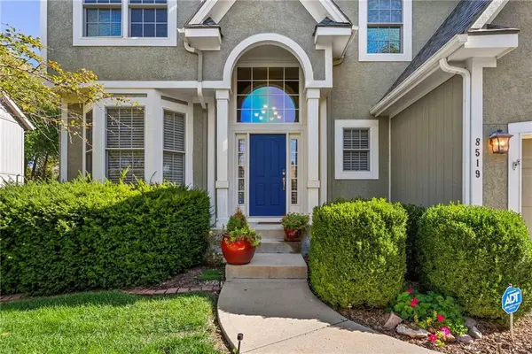 8519 HAVEN ST, Lenexa, KS 66219