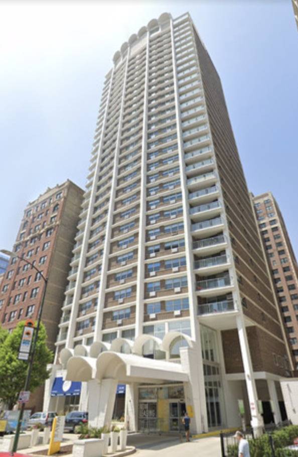 420 W Belmont AVE #21F, Chicago, IL 60657