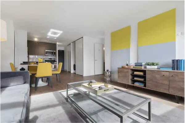 420 W Belmont AVE #19B, Chicago, IL 60657