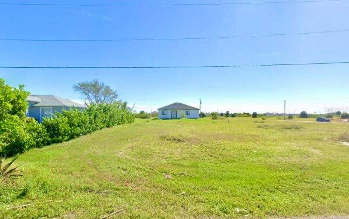 3922 NW 40TH ST, Cape Coral, FL 33993