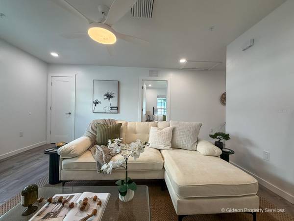 210 SE 21ST TER #4, Gainesville, FL 32641