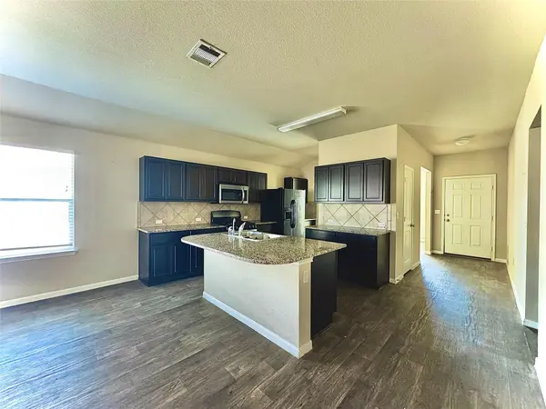 115 Calf Creek DR, Kyle, TX 78640