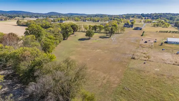1 Lascassas Pike, Lascassas, TN 37085