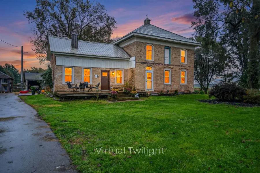 N6518 COUNTY ROAD D, New London, WI 54961